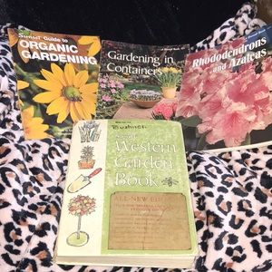 Sunset vintage 📚 bundle of 4 gardening 🧑‍🌾